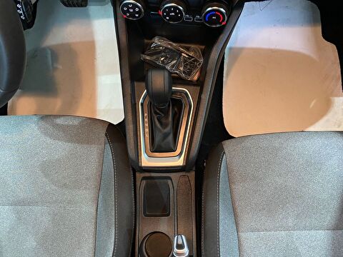 2023 Benzin Otomatik Renault Clio Gri Gürel Tasarım Aksesuar Otomotiv San. Tic. Ltd. Şti.