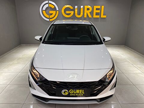 2024 Benzin Otomatik Hyundai i20 Beyaz Gürel Tasarım Aksesuar Otomotiv San. Tic. Ltd. Şti.