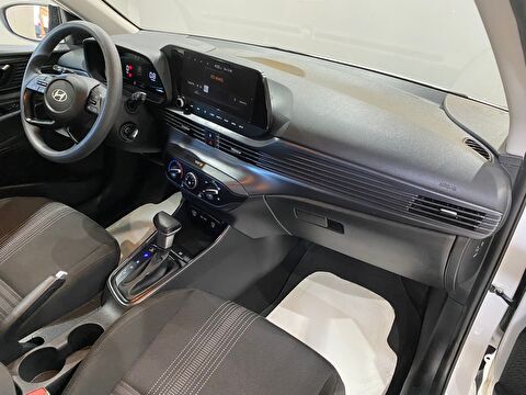2024 Benzin Otomatik Hyundai i20 Beyaz Gürel Tasarım Aksesuar Otomotiv San. Tic. Ltd. Şti.