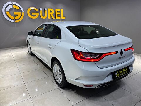 2022 Benzin Otomatik Renault Megane Beyaz Gürel Tasarım Aksesuar Otomotiv San. Tic. Ltd. Şti.
