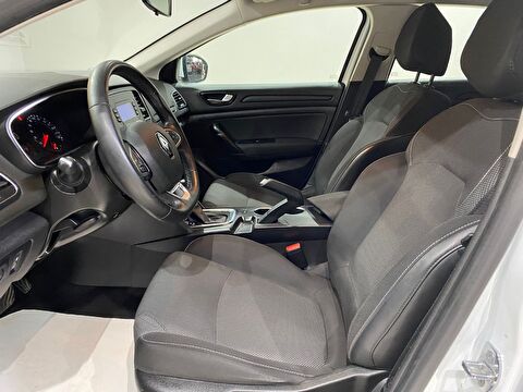 2022 Benzin Otomatik Renault Megane Beyaz Gürel Tasarım Aksesuar Otomotiv San. Tic. Ltd. Şti.