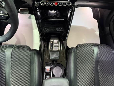 2024 Benzin Otomatik Peugeot 2008 Kırmızı Gürel Tasarım Aksesuar Otomotiv San. Tic. Ltd. Şti.