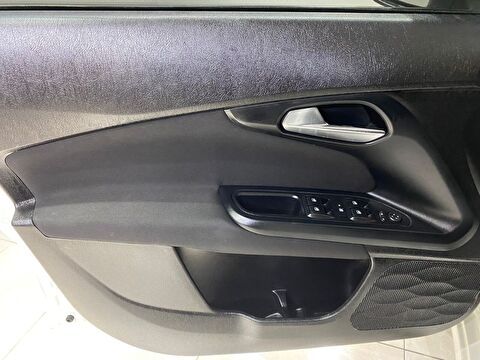 2022 Benzin Manuel Fiat Egea Beyaz Gürel Tasarım Aksesuar Otomotiv San. Tic. Ltd. Şti.