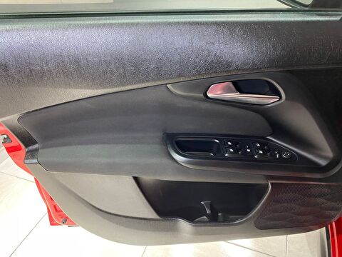 2022 Benzin Manuel Fiat Egea Kırmızı Gürel Tasarım Aksesuar Otomotiv San. Tic. Ltd. Şti.