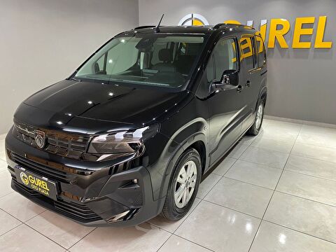 2025 Dizel Otomatik Peugeot Rifter Siyah Gürel Tasarım Aksesuar Otomotiv San. Tic. Ltd. Şti.