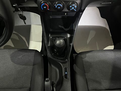 2021 Benzin Manuel Toyota Yaris Gri Gürel Tasarım Aksesuar Otomotiv San. Tic. Ltd. Şti.