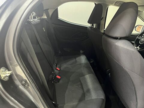 2021 Benzin Manuel Toyota Yaris Gri Gürel Tasarım Aksesuar Otomotiv San. Tic. Ltd. Şti.