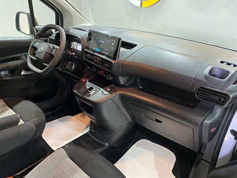 2025 Dizel Otomatik Citroen Berlingo Beyaz Gürel Tasarım Aksesuar Otomotiv San. Tic. Ltd. Şti.