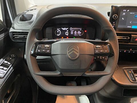 2025 Dizel Otomatik Citroen Berlingo Beyaz Gürel Tasarım Aksesuar Otomotiv San. Tic. Ltd. Şti.
