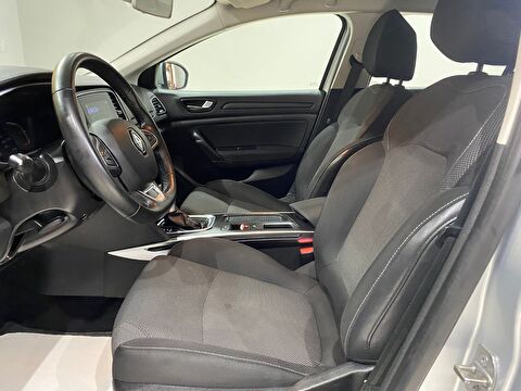 2024 Benzin Otomatik Renault Megane Gri Gürel Tasarım Aksesuar Otomotiv San. Tic. Ltd. Şti.