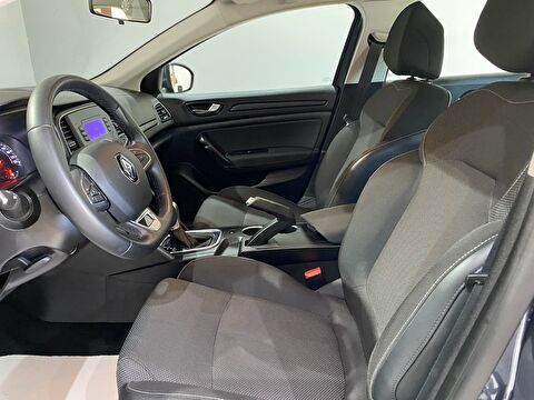 2022 Benzin Otomatik Renault Megane Gri Gürel Tasarım Aksesuar Otomotiv San. Tic. Ltd. Şti.