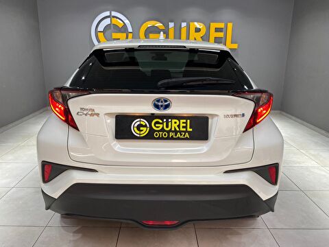 2020 Hybrid Otomatik Toyota C-HR Beyaz Gürel Tasarım Aksesuar Otomotiv San. Tic. Ltd. Şti.
