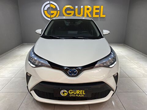 2020 Hybrid Otomatik Toyota C-HR Beyaz Gürel Tasarım Aksesuar Otomotiv San. Tic. Ltd. Şti.