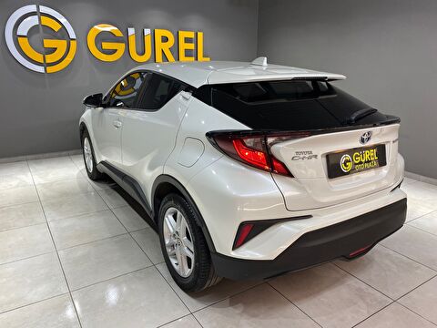 2020 Hybrid Otomatik Toyota C-HR Beyaz Gürel Tasarım Aksesuar Otomotiv San. Tic. Ltd. Şti.