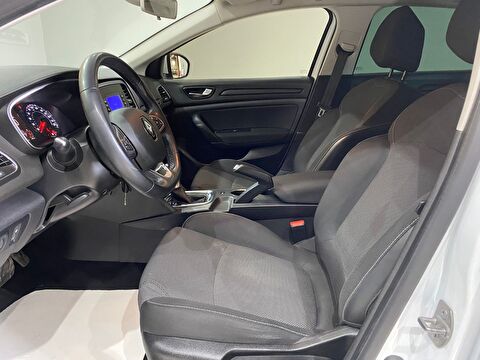2022 Benzin Otomatik Renault Megane Beyaz Gürel Tasarım Aksesuar Otomotiv San. Tic. Ltd. Şti.