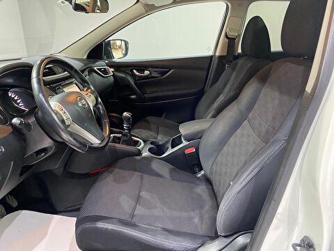2015 Dizel Manuel Nissan Qashqai Beyaz Gürel Tasarım Aksesuar Otomotiv San. Tic. Ltd. Şti.