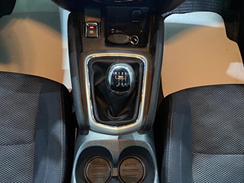 2015 Dizel Manuel Nissan Qashqai Beyaz Gürel Tasarım Aksesuar Otomotiv San. Tic. Ltd. Şti.