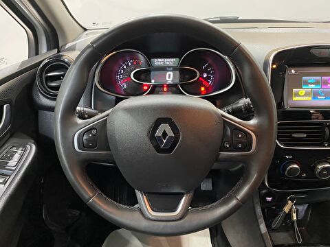 TaksitliOto.Net | 2.El Renault Clio Hatchback 0.9 TCe Touch | Manuel & Benzin | Beyaz | İzmir.2el 2020 Benzin Manuel Renault Clio Beyaz Gürel Tasarım Aksesuar Otomotiv San. Tic. Ltd. Şti.
