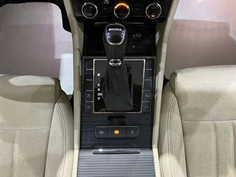 2022 Benzin Otomatik Skoda Superb Gri Gürel Tasarım Aksesuar Otomotiv San. Tic. Ltd. Şti.