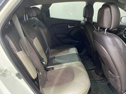 2014 Benzin Otomatik Hyundai ix35 Beyaz Gürel Tasarım Aksesuar Otomotiv San. Tic. Ltd. Şti.