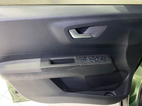 2024 Dizel Manuel Ford Tourneo Courier Yeşil Gürel Tasarım Aksesuar Otomotiv San. Tic. Ltd. Şti.