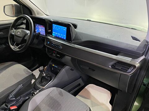 2024 Dizel Manuel Ford Tourneo Courier Yeşil Gürel Tasarım Aksesuar Otomotiv San. Tic. Ltd. Şti.