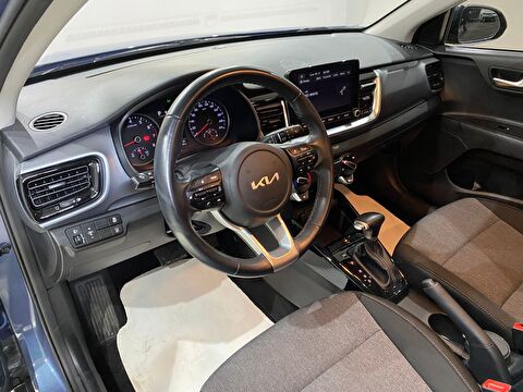 2022 Benzin Otomatik Kia Stonic Mavi Gürel Tasarım Aksesuar Otomotiv San. Tic. Ltd. Şti.
