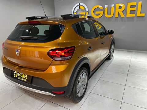 2022 Benzin Manuel Dacia Sandero Turuncu Gürel Tasarım Aksesuar Otomotiv San. Tic. Ltd. Şti.