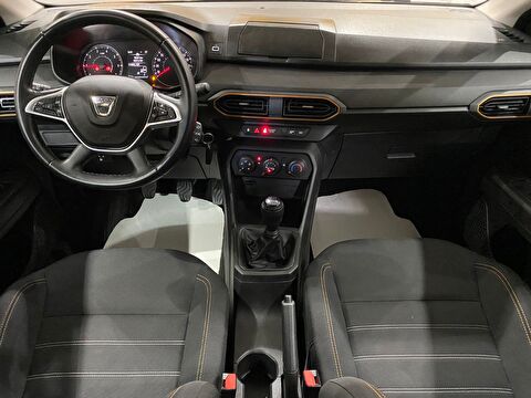 2022 Benzin Manuel Dacia Sandero Turuncu Gürel Tasarım Aksesuar Otomotiv San. Tic. Ltd. Şti.