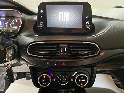 2022 Benzin Manuel Fiat Egea Turuncu Gürel Tasarım Aksesuar Otomotiv San. Tic. Ltd. Şti.