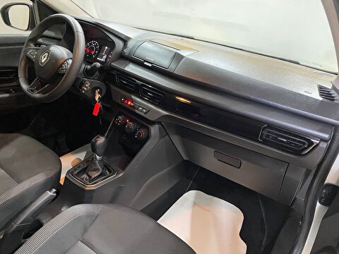 2021 Benzin Otomatik Renault Taliant Beyaz Gürel Tasarım Aksesuar Otomotiv San. Tic. Ltd. Şti.