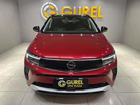 2022 Benzin Otomatik Opel Grandland Kırmızı Gürel Tasarım Aksesuar Otomotiv San. Tic. Ltd. Şti.