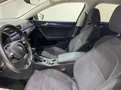 2023 Benzin Otomatik Skoda Superb Gri Gürel Tasarım Aksesuar Otomotiv San. Tic. Ltd. Şti.