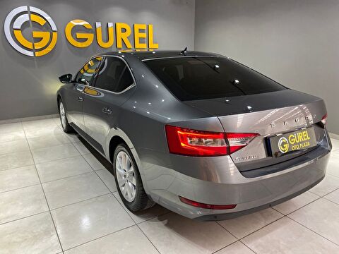 2023 Benzin Otomatik Skoda Superb Gri Gürel Tasarım Aksesuar Otomotiv San. Tic. Ltd. Şti.
