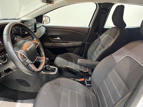 2025 Benzin Otomatik Dacia Sandero Stepway Beyaz Gürel Tasarım Aksesuar Otomotiv San. Tic. Ltd. Şti.