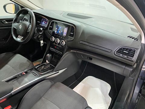 2024 Benzin Otomatik Renault Megane Gri Gürel Tasarım Aksesuar Otomotiv San. Tic. Ltd. Şti.