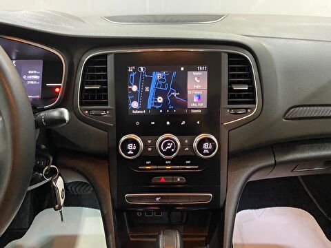 2024 Benzin Otomatik Renault Megane Gri Gürel Tasarım Aksesuar Otomotiv San. Tic. Ltd. Şti.