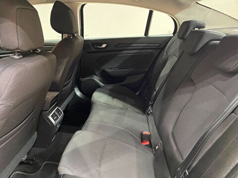 2024 Benzin Otomatik Renault Megane Gri Gürel Tasarım Aksesuar Otomotiv San. Tic. Ltd. Şti.