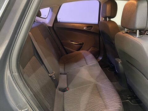 2016 Dizel Otomatik Opel Astra Gri Gürel Tasarım Aksesuar Otomotiv San. Tic. Ltd. Şti.