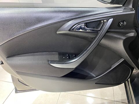 2016 Dizel Otomatik Opel Astra Gri Gürel Tasarım Aksesuar Otomotiv San. Tic. Ltd. Şti.