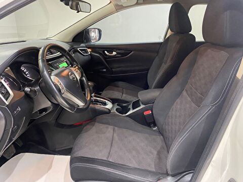 2015 Benzin Otomatik Nissan Qashqai Beyaz Gürel Tasarım Aksesuar Otomotiv San. Tic. Ltd. Şti.