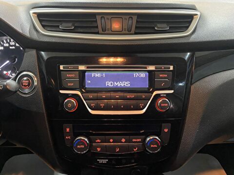 2015 Benzin Otomatik Nissan Qashqai Beyaz Gürel Tasarım Aksesuar Otomotiv San. Tic. Ltd. Şti.