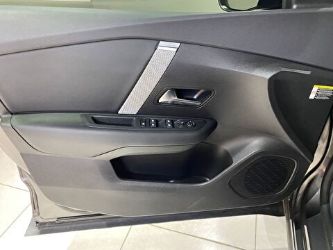 2024 Benzin Otomatik Citroen C4 Gri Gürel Tasarım Aksesuar Otomotiv San. Tic. Ltd. Şti.