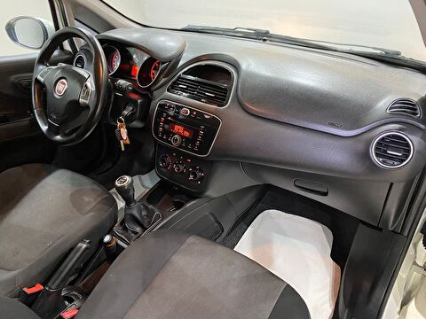 2014 Dizel Manuel Fiat Punto Beyaz Gürel Tasarım Aksesuar Otomotiv San. Tic. Ltd. Şti.