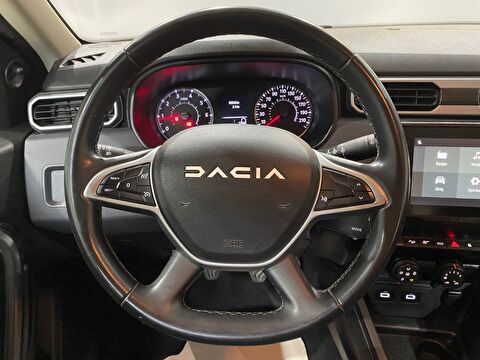 2023 Benzin Manuel Dacia Duster Yeşil Gürel Tasarım Aksesuar Otomotiv San. Tic. Ltd. Şti.