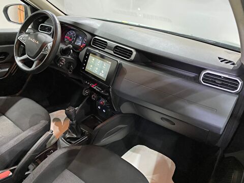 2023 Benzin Manuel Dacia Duster Yeşil Gürel Tasarım Aksesuar Otomotiv San. Tic. Ltd. Şti.