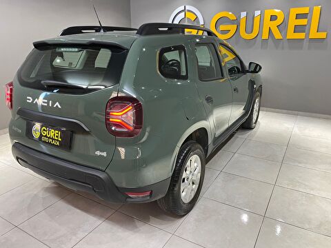 2023 Benzin Manuel Dacia Duster Yeşil Gürel Tasarım Aksesuar Otomotiv San. Tic. Ltd. Şti.