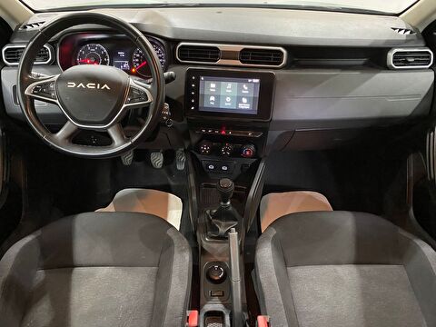2023 Benzin Manuel Dacia Duster Yeşil Gürel Tasarım Aksesuar Otomotiv San. Tic. Ltd. Şti.