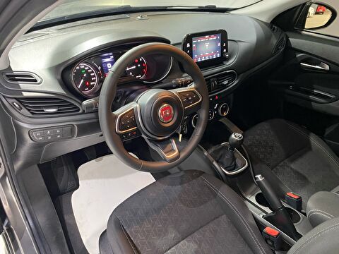 2023 Benzin Manuel Fiat Egea Gri Gürel Tasarım Aksesuar Otomotiv San. Tic. Ltd. Şti.