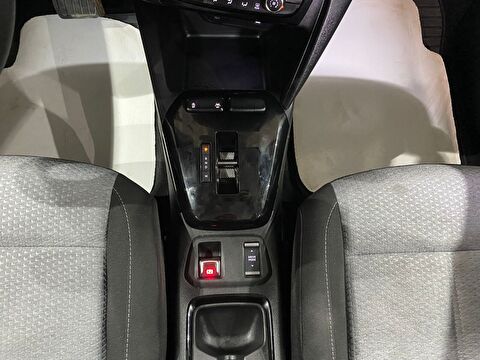 2025 Benzin Otomatik Opel Corsa Gri Gürel Tasarım Aksesuar Otomotiv San. Tic. Ltd. Şti.